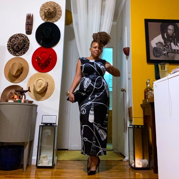 Meet your Posher, Cindi - Picture 1 of 1